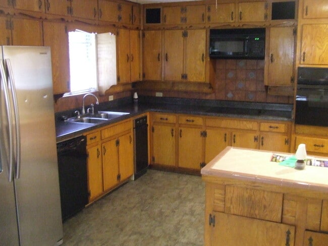 Building Photo - Wedgwood Wonder