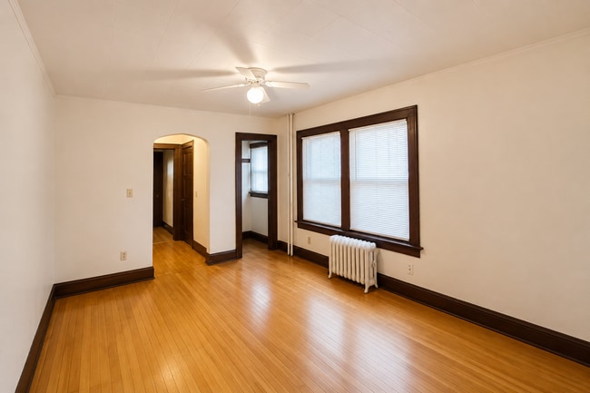 Building Photo - 1027-1027 Jenifer St
