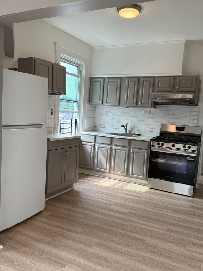 Building Photo - 342 E Westfield Ave