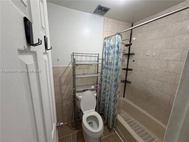 Building Photo - 3613 SW 112th Pl