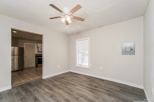 Building Photo - 1819 San Carlos St