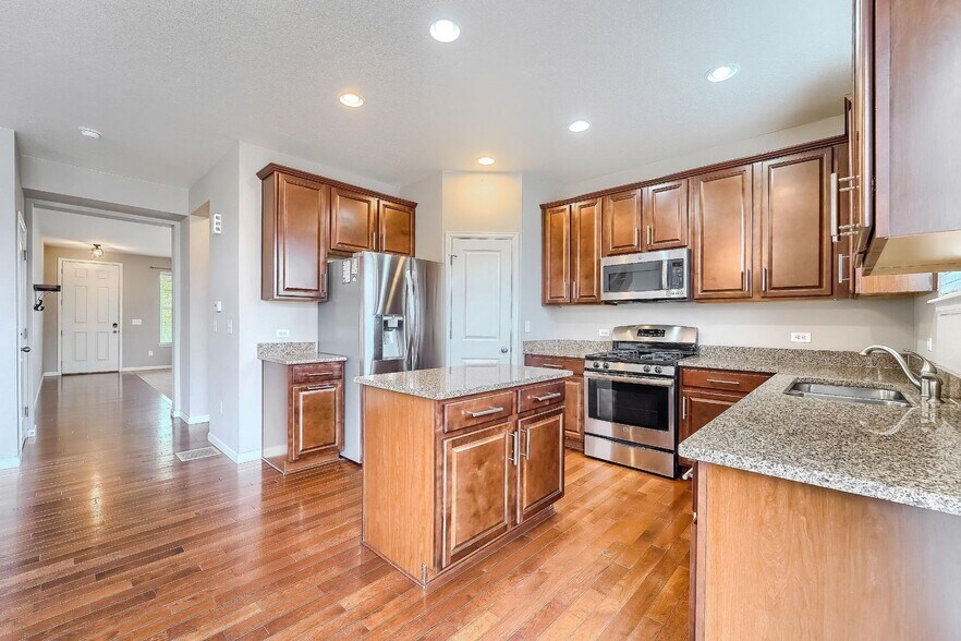 Building Photo - 17122 Melody Dr