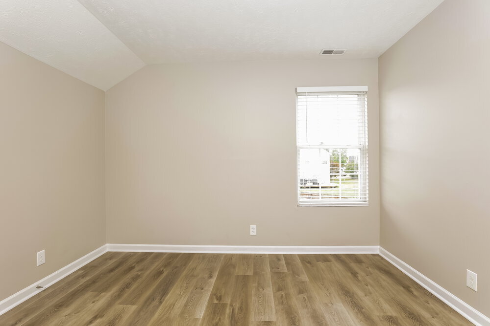 Building Photo - 121 Lakeside Park Dr
