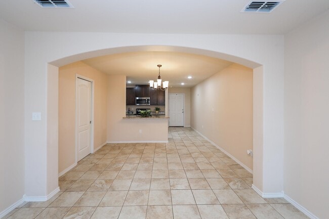 Building Photo - 5609 Montevista Dr