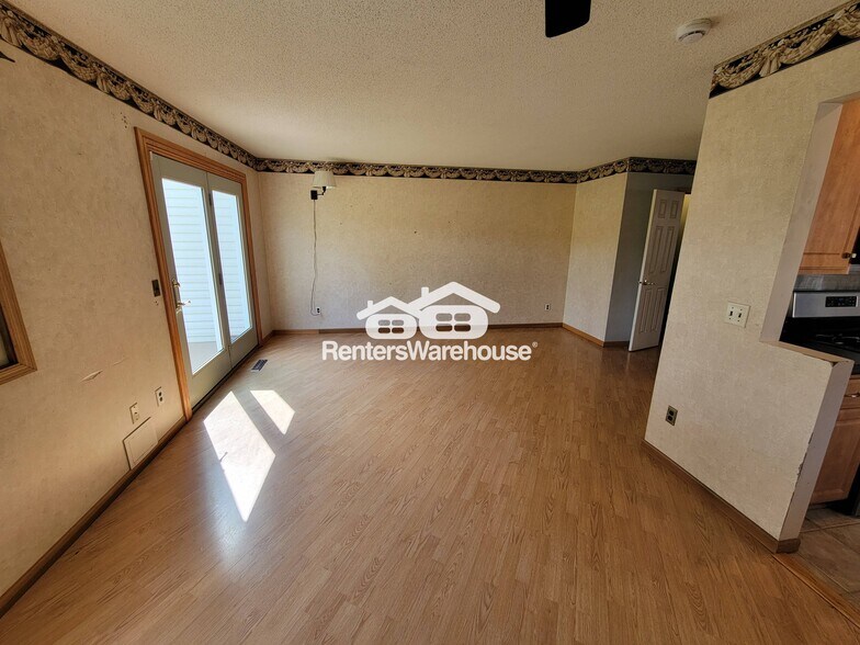 Building Photo - 1331 67th Ln N