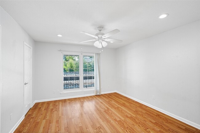 Building Photo - 12633 Memorial Dr