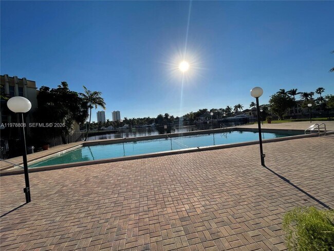 Building Photo - 851 Three Islands Blvd