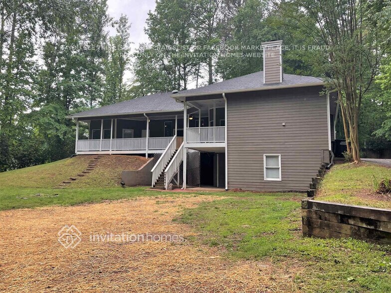 Building Photo - 171 W Ridge Dr