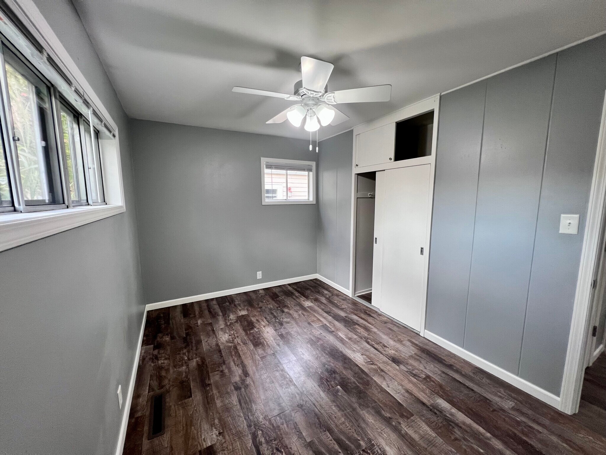 Building Photo - 4204 Woodvale Dr