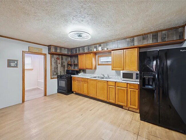 Building Photo - Charming 2 Bed 1 Bath in Butler!