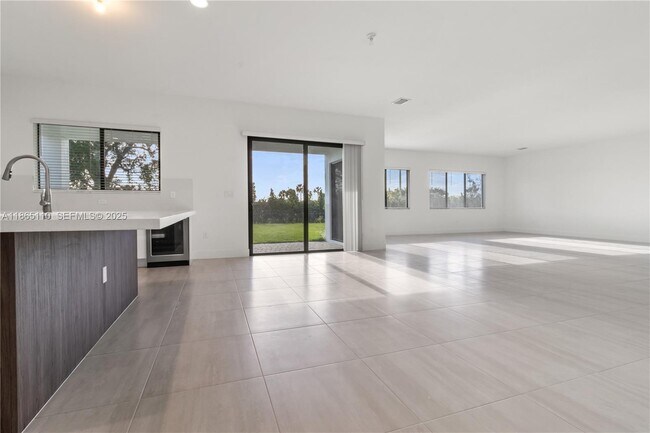 Building Photo - 2391 SW 123rd Ter