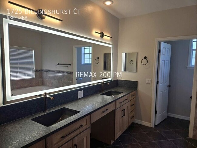 Building Photo - 1725 Billingshurst Ct