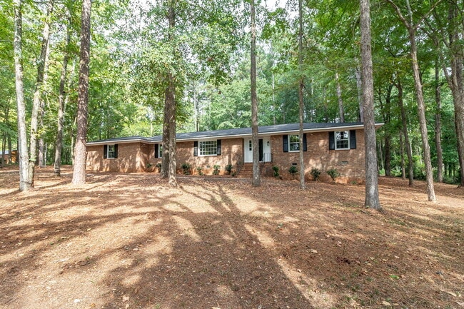 Primary Photo - 4375 Lake Idylwilde Dr