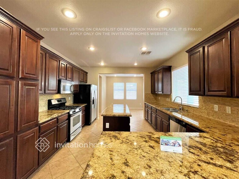 Building Photo - 10386 Timber Star Ln