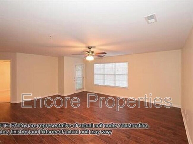 Building Photo - 2608 Pennoak Way