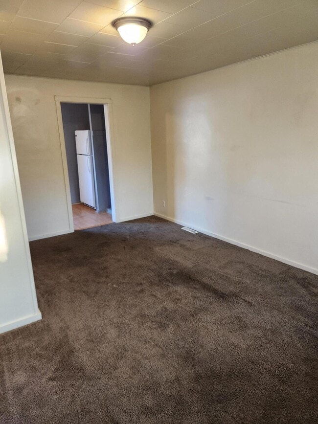 Building Photo - 33114 Alaska Ct