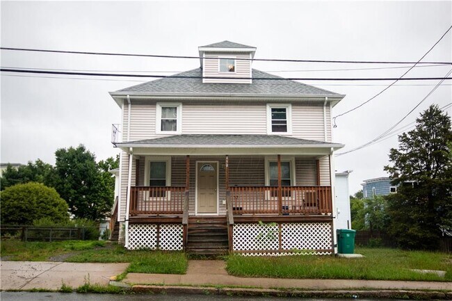 Building Photo - 858 Bernon St