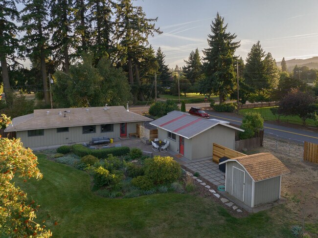 Building Photo - 4264 Belmont Dr