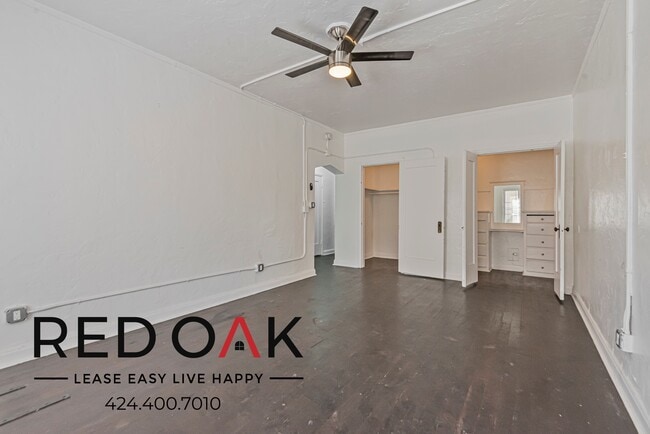 Building Photo - 854 S Oxford Ave