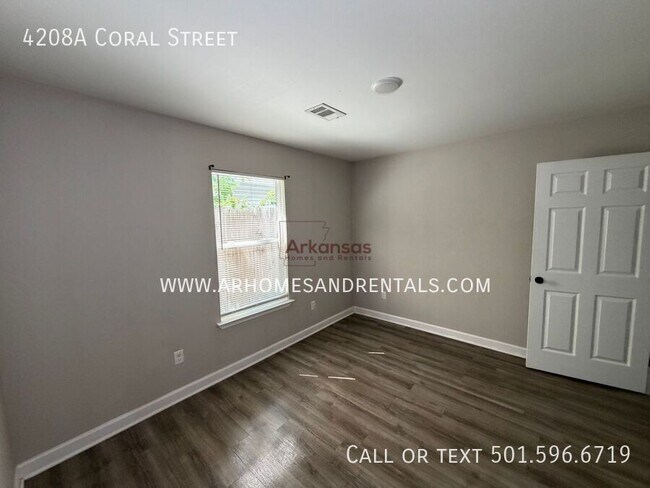 Building Photo - 4208 Coral St