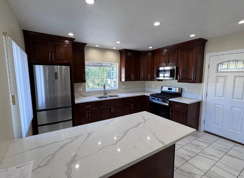 Building Photo - 207 Wesley Ave