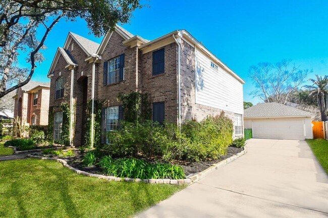 Building Photo - 23210 Greenrush Dr