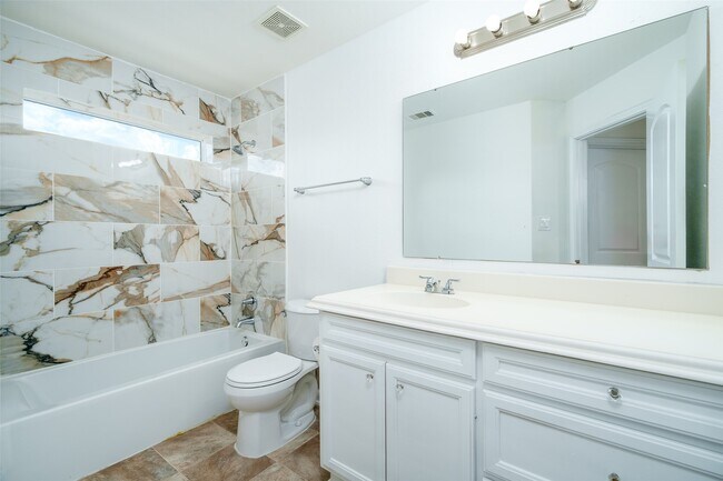 Building Photo - 17607 Sulphur Strm Ct