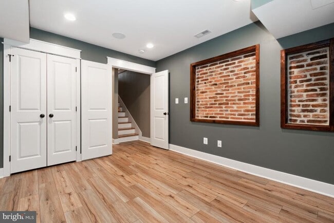 Building Photo - 1814 Jackson St