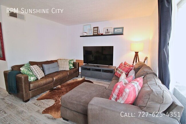 Building Photo - 3747 42nd Way S