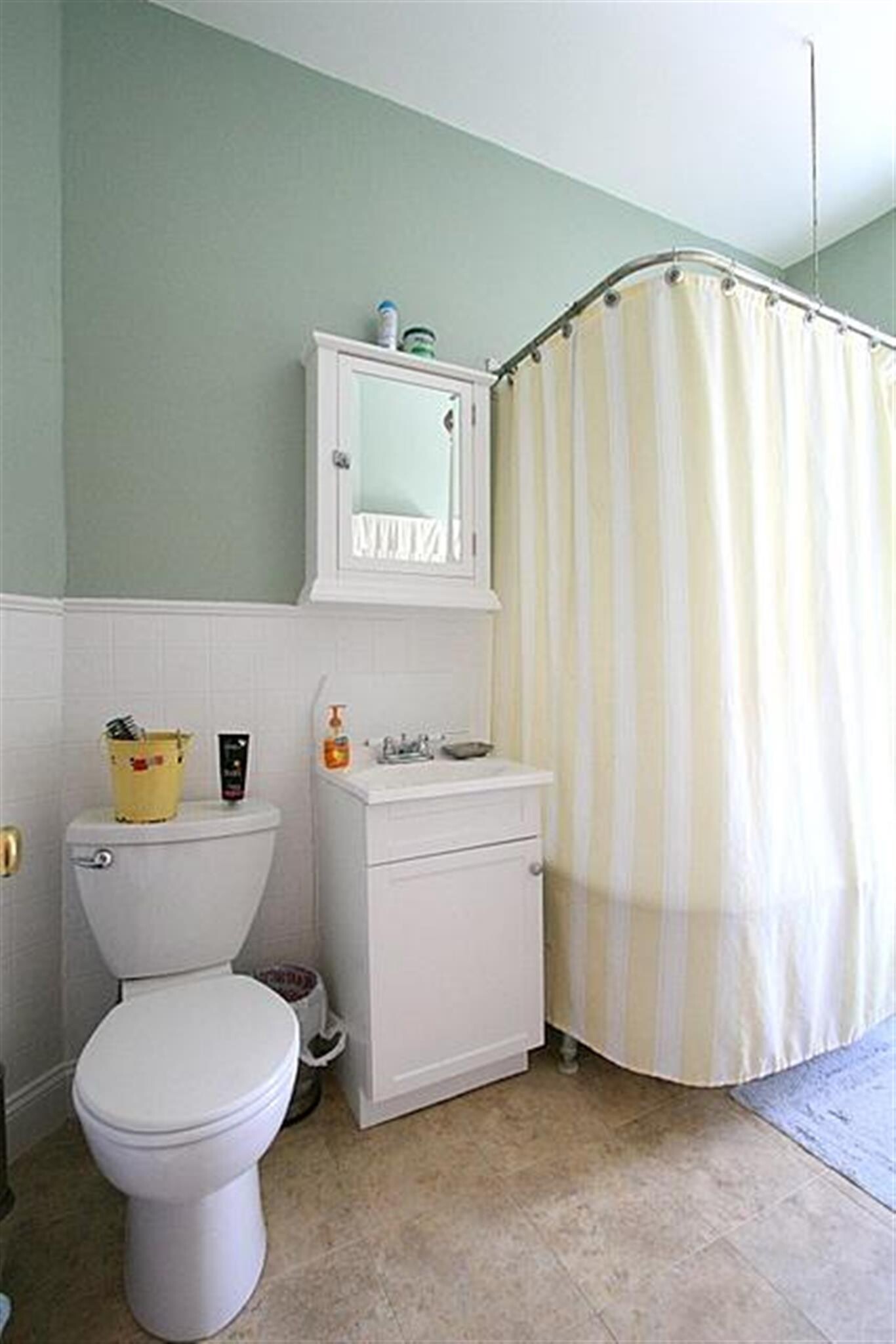 Building Photo - 70 Spring St