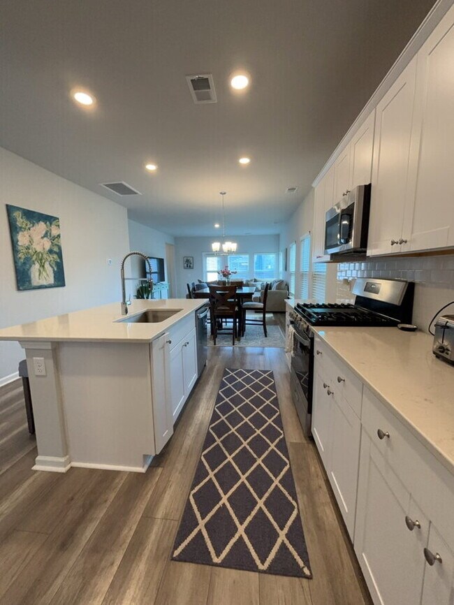 Building Photo - 135 Wood Sage Run