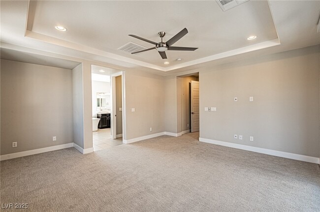 Building Photo - 6465 Farness St