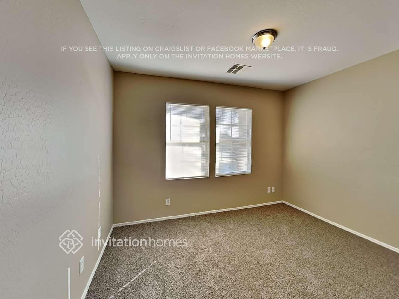 Building Photo - 3624 S 91st Dr