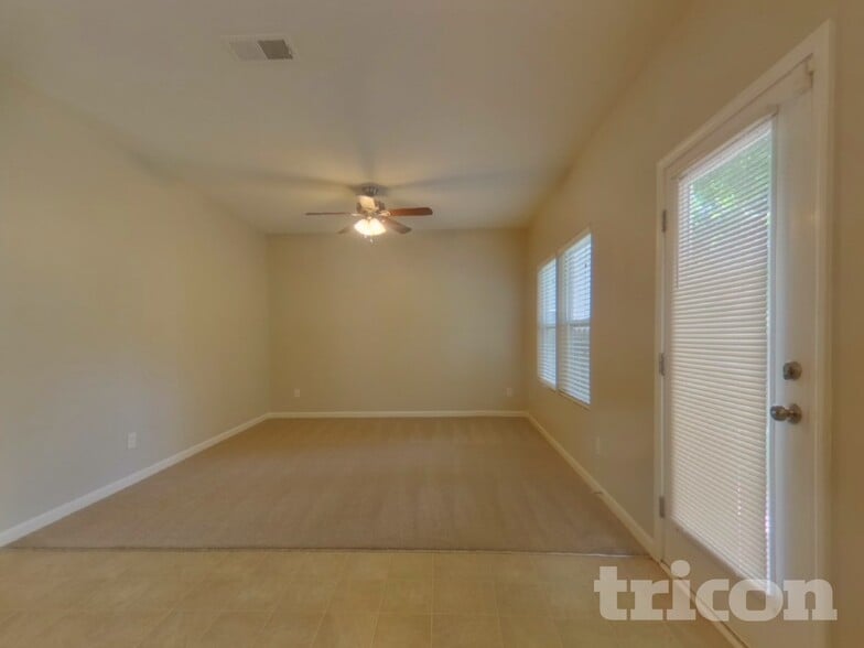 Building Photo - 1025 Joselynn Drive