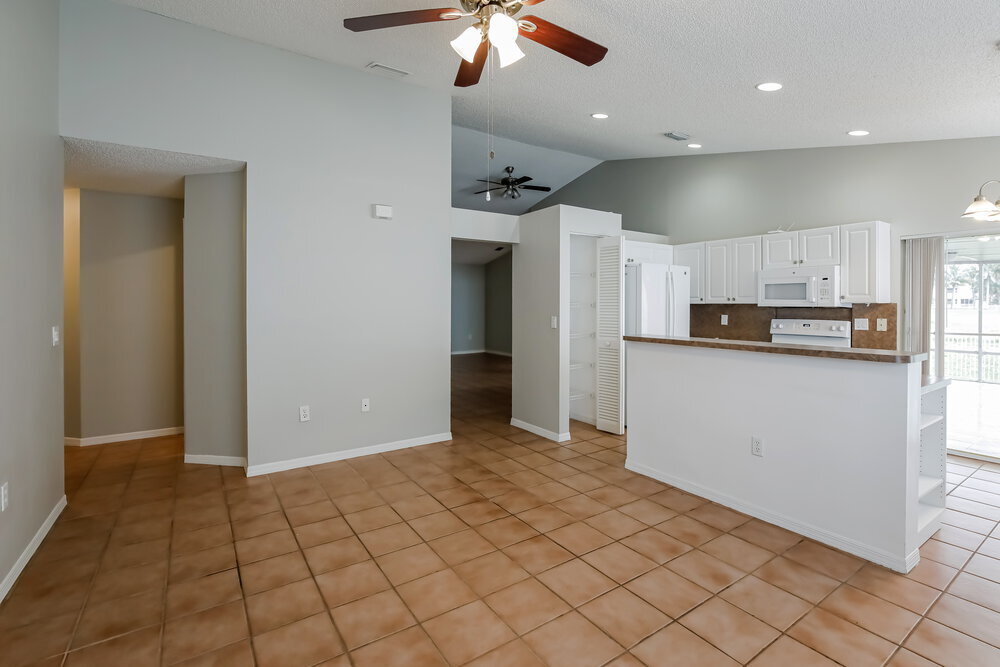 Building Photo - 3370 NW 78th Ave