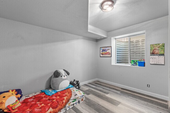 Building Photo - 3283 N Knob Creek Ct