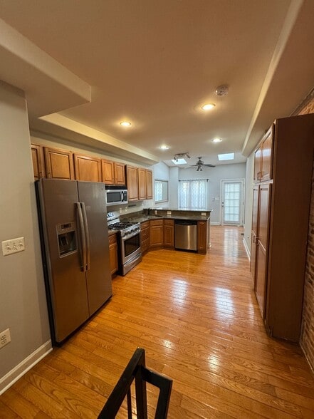 Building Photo - 11 N Streeper St