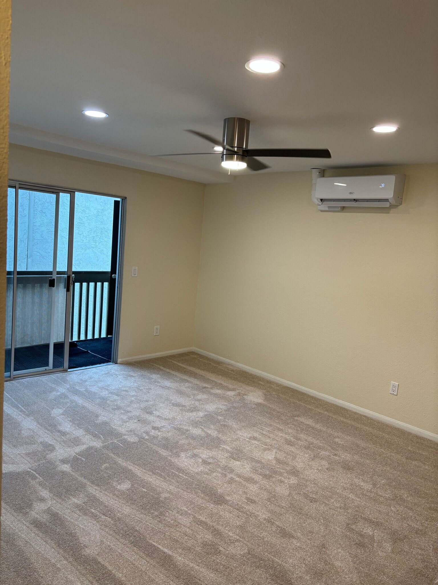 Building Photo - 432 Edgehill Ln