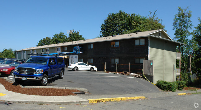 Building Photo - 811 13th Ave SE
