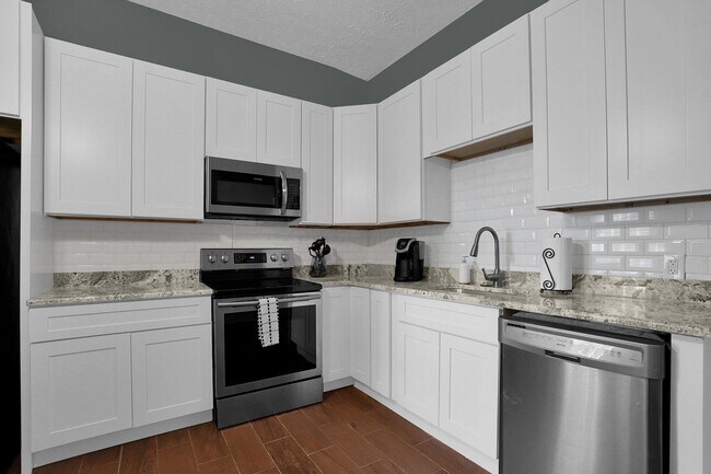 Building Photo - 498 S Ohio Ave