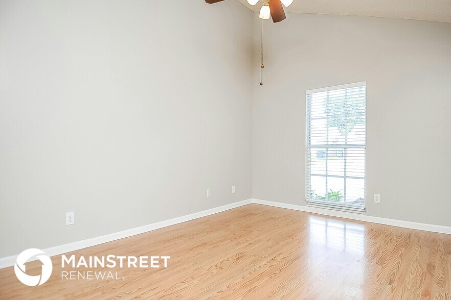 Building Photo - 4633 Cabbage Palm Dr