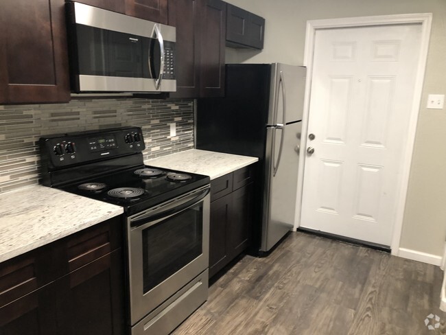 Newly Remodeled 2 bedroom - StoneBrook Apartments