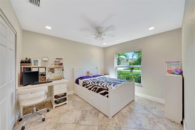 Building Photo - 22471 Grouper Ct