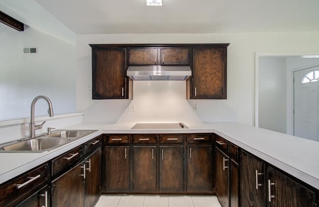 Building Photo - 7322 Willowtex Dr