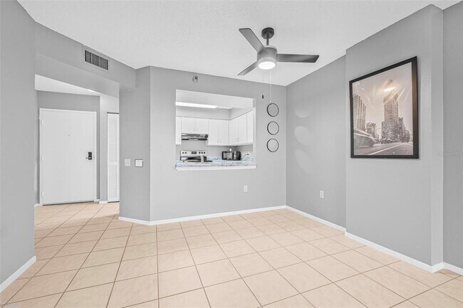 Building Photo - 2333 Feather Sound Dr
