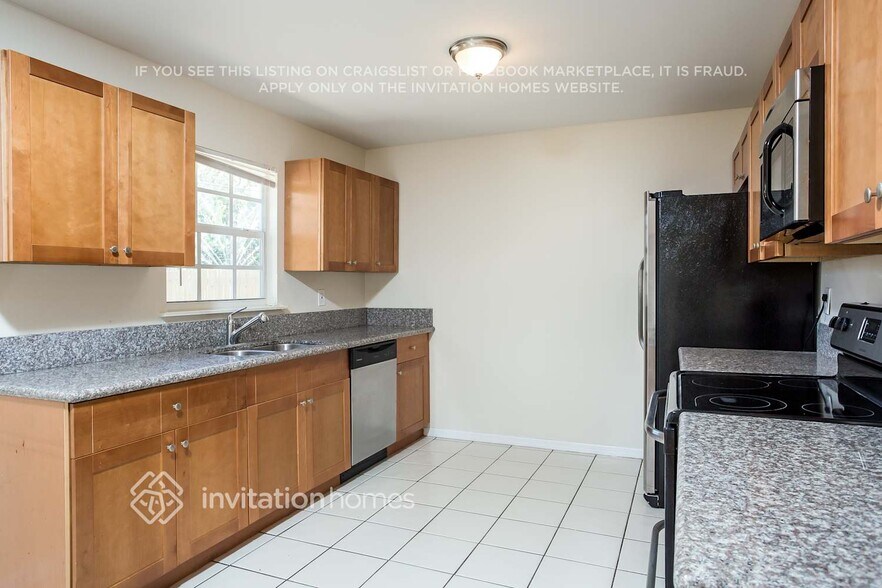 Building Photo - 1895 Ocala Rd