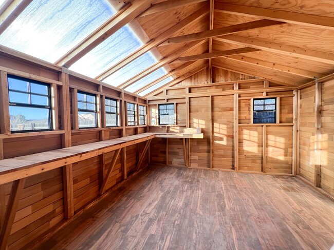 Building Photo - HOUSE-RIMROCK- GREENHOUSE/SHED INCLUDED