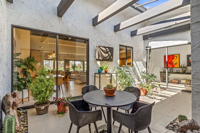 Building Photo - 44841 Desert Horizons Dr