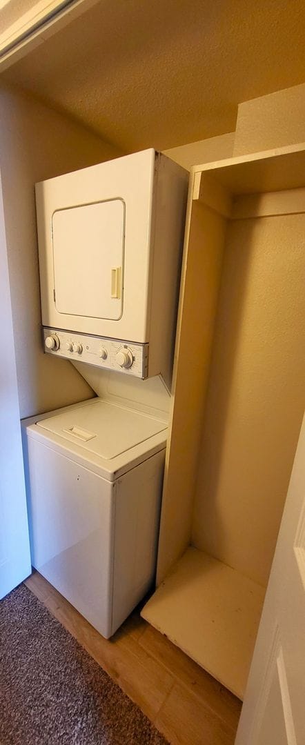 Building Photo - VERY NICE & AFFORDABLE 2 BED / 2 BATH CONDO – W/D, PATIO, POOL!