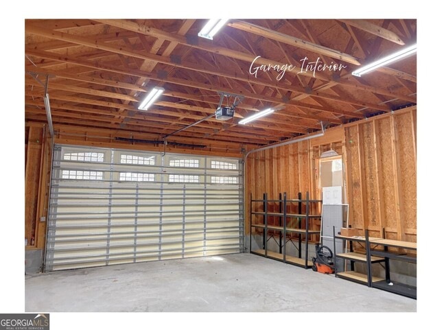 Building Photo - 208 Bartlett St